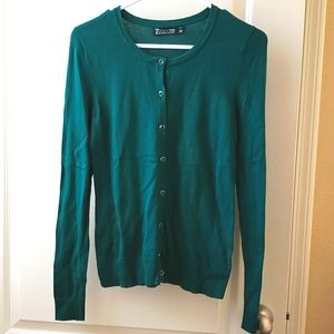 NY&Co green cardigan sweater, jeweltone button